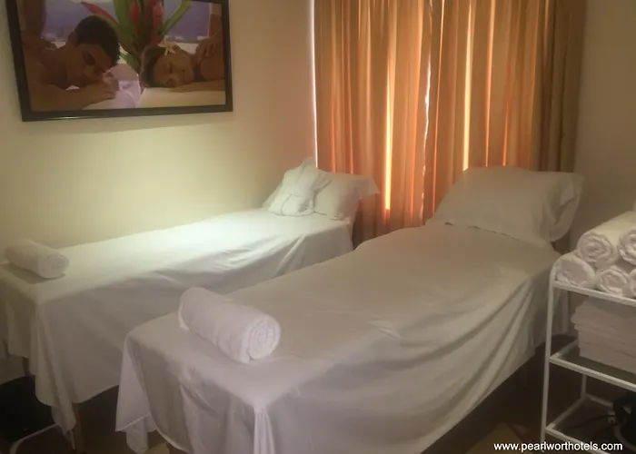Pearlwort Hotel And Suites